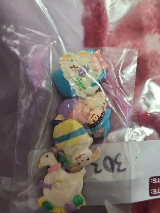 Easter/ Spring Button Covers - Picture 4 of 6